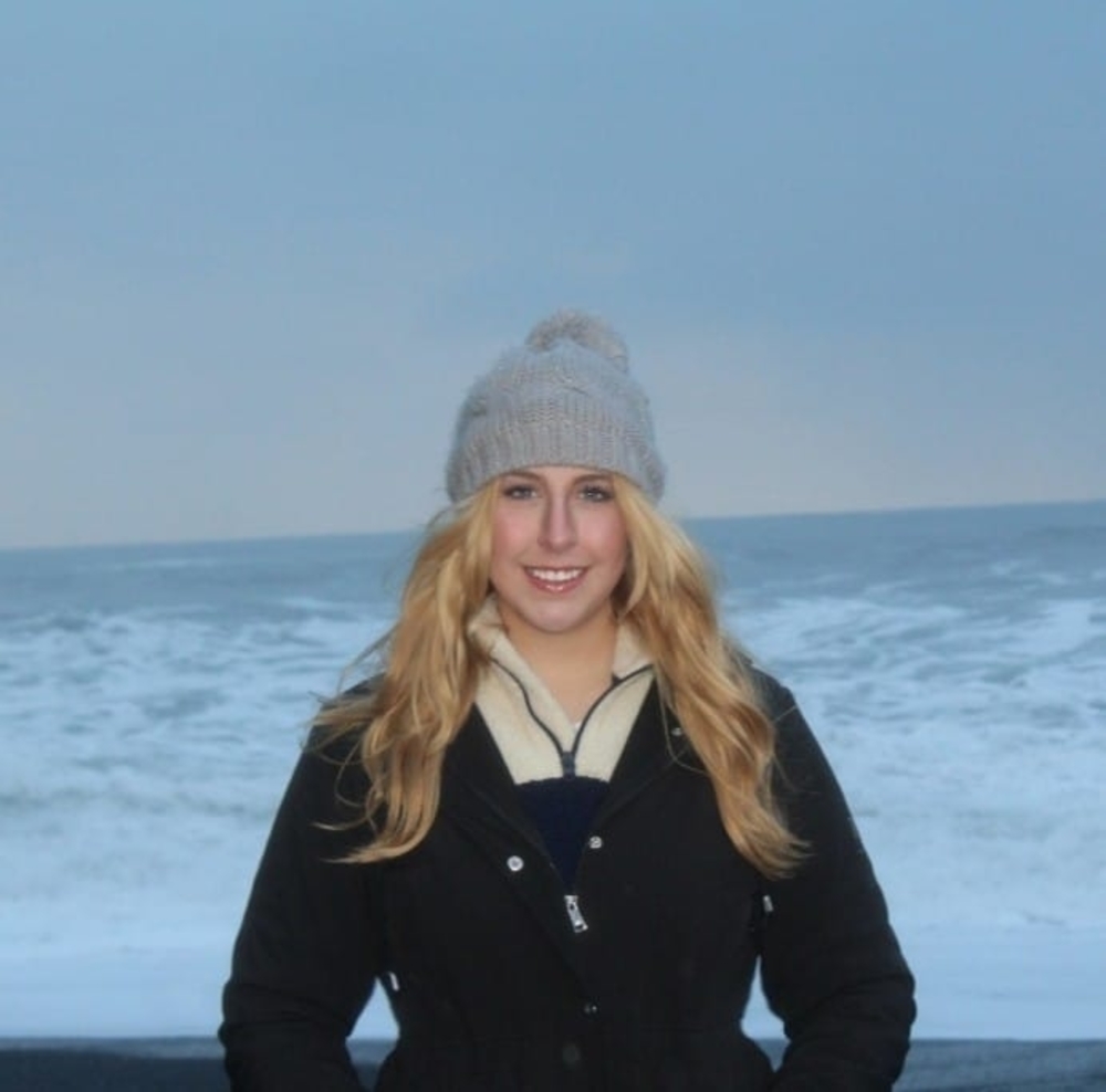 Meet your Posher, Isabella